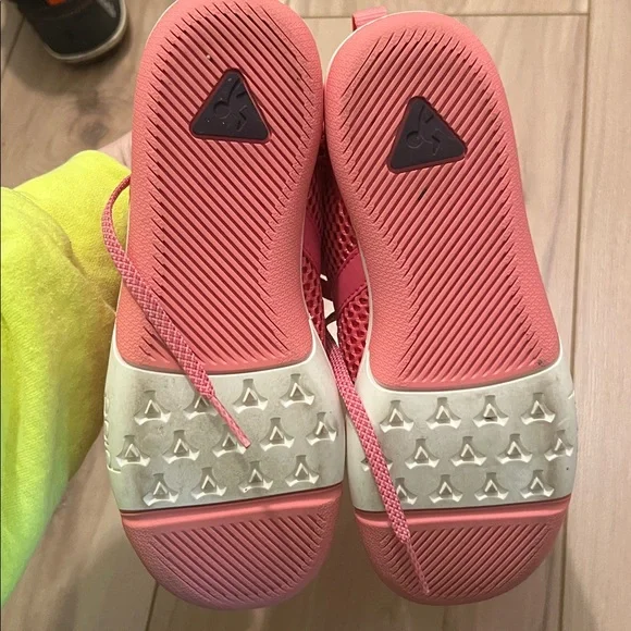 Plae  shoes - Picture 3 of 4